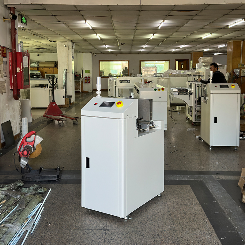 smt设备YABO鸭脖叠板机